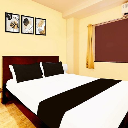 Super Hotel O Mahanadu Formerly Akshaya Bheemas Vijayawada Ngoại thất bức ảnh