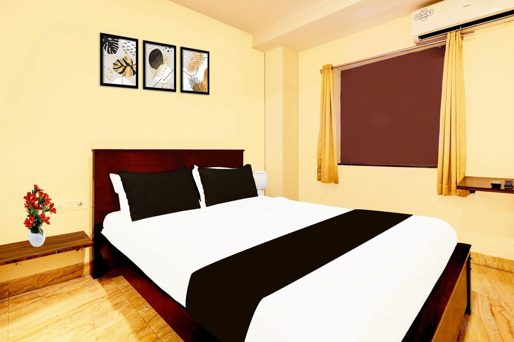 Super Hotel O Mahanadu Formerly Akshaya Bheemas Vijayawada Ngoại thất bức ảnh